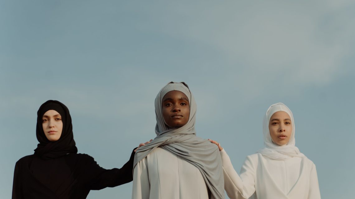 wanita berhijab